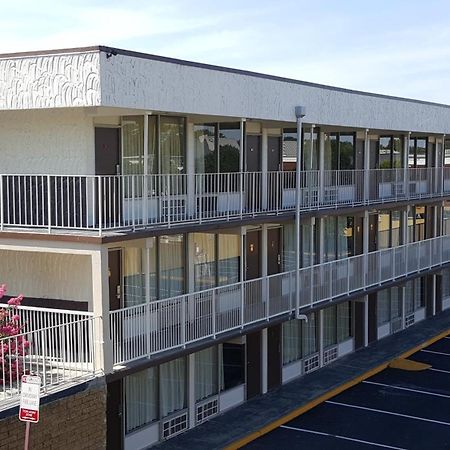 Regency Inn Richmond Dumbarton Exterior foto